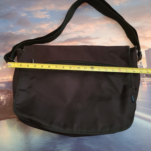 TUARI Bag - Picture 13 of 16